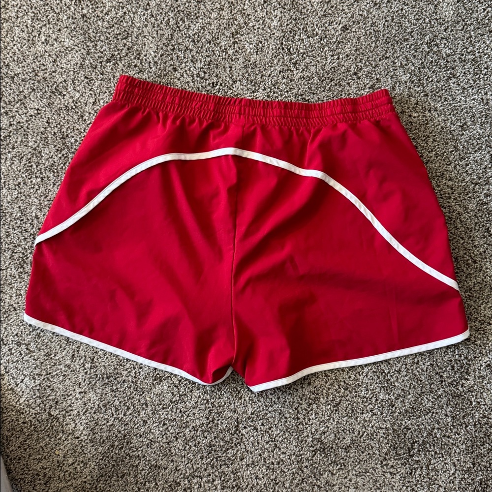 NWOT Gymshark Red Women's Training Contrast Loose Shorts 2.5” ( Size XL ) - Picture 7 of 7